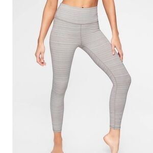 Athleta Womens Small Jacquard Chaturanga 7/8 Color Quail Beige  Leggings